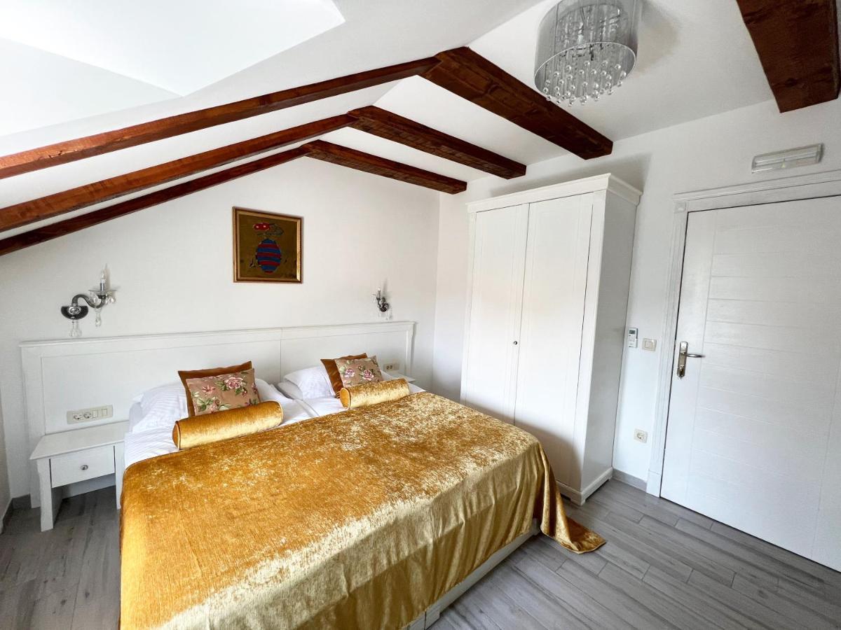 Bed&Breakfast Sorgo Palace ストン エクステリア 写真