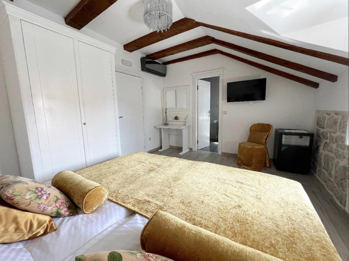 Bed&Breakfast Sorgo Palace ストン エクステリア 写真